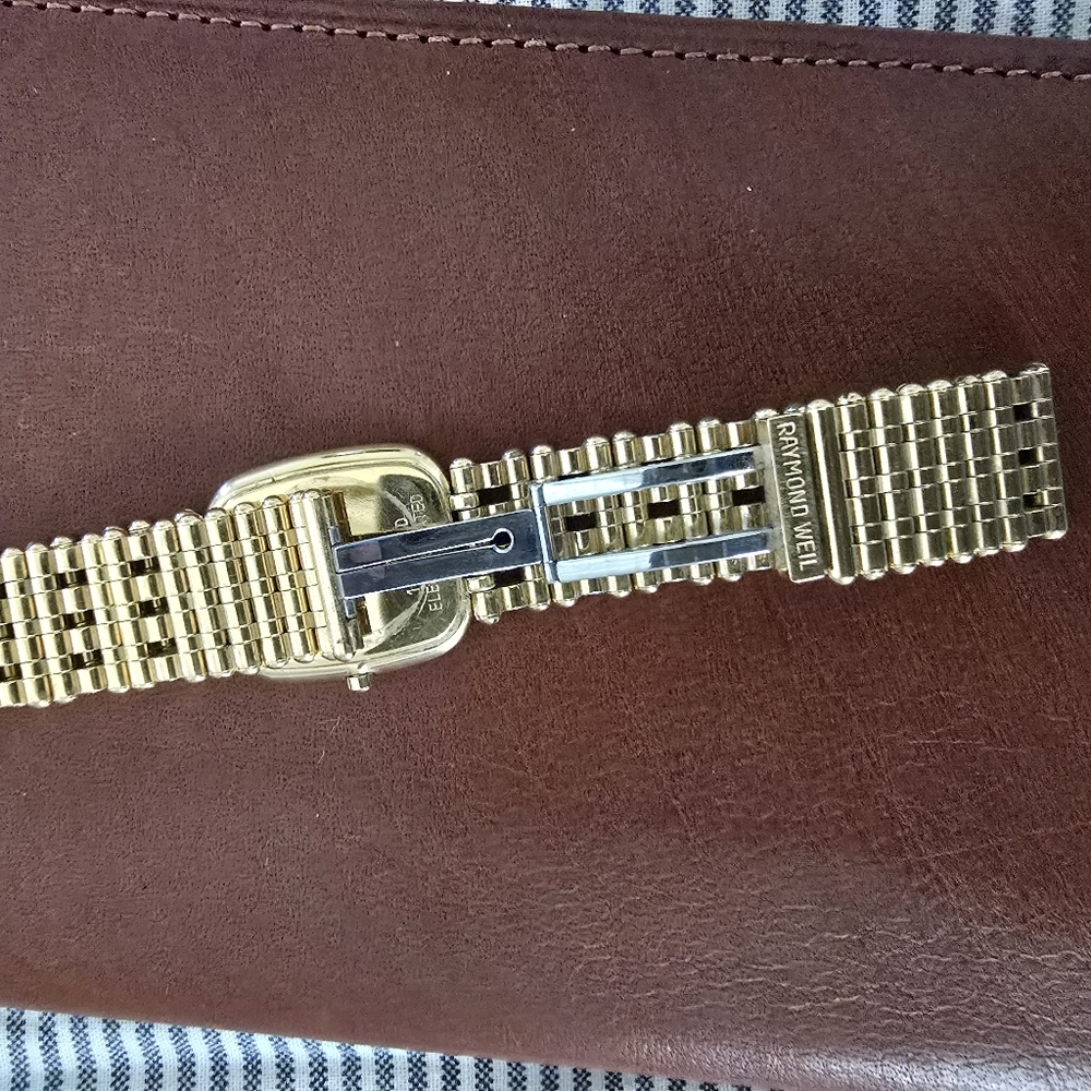 Raymond Weil 18K Gold Tone Ladies Bracelet Watch - Picture 4 of 5